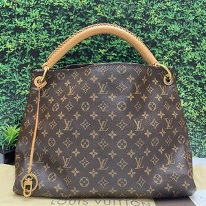 ❤️‍🩹SOLD❤️‍🩹 Louis Vuitton Artsy MM Monogram Shoulder Bag Tote Purse (CA0191)